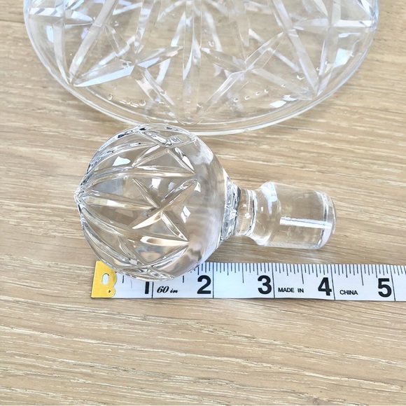 Vintage 11" Crystal Cut Wine / Port / Brandy / Whiskey Decanter - Picture 5 of 6